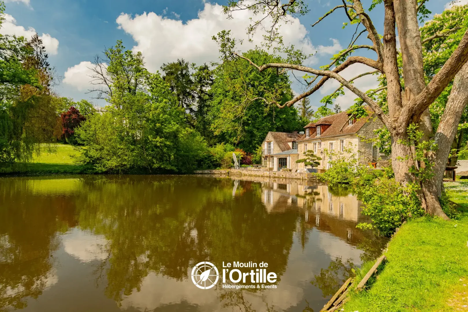 reservation hebergement insolite domaine foret compiegne oise booking moulin ortille photo (23)